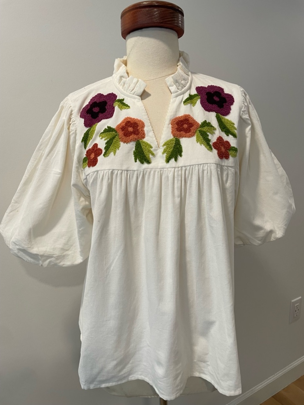THML top with colorful embroidery floral (100%cotton)